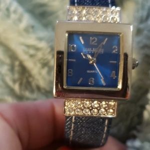 NWOT Joan Rivers blue Jean band watch